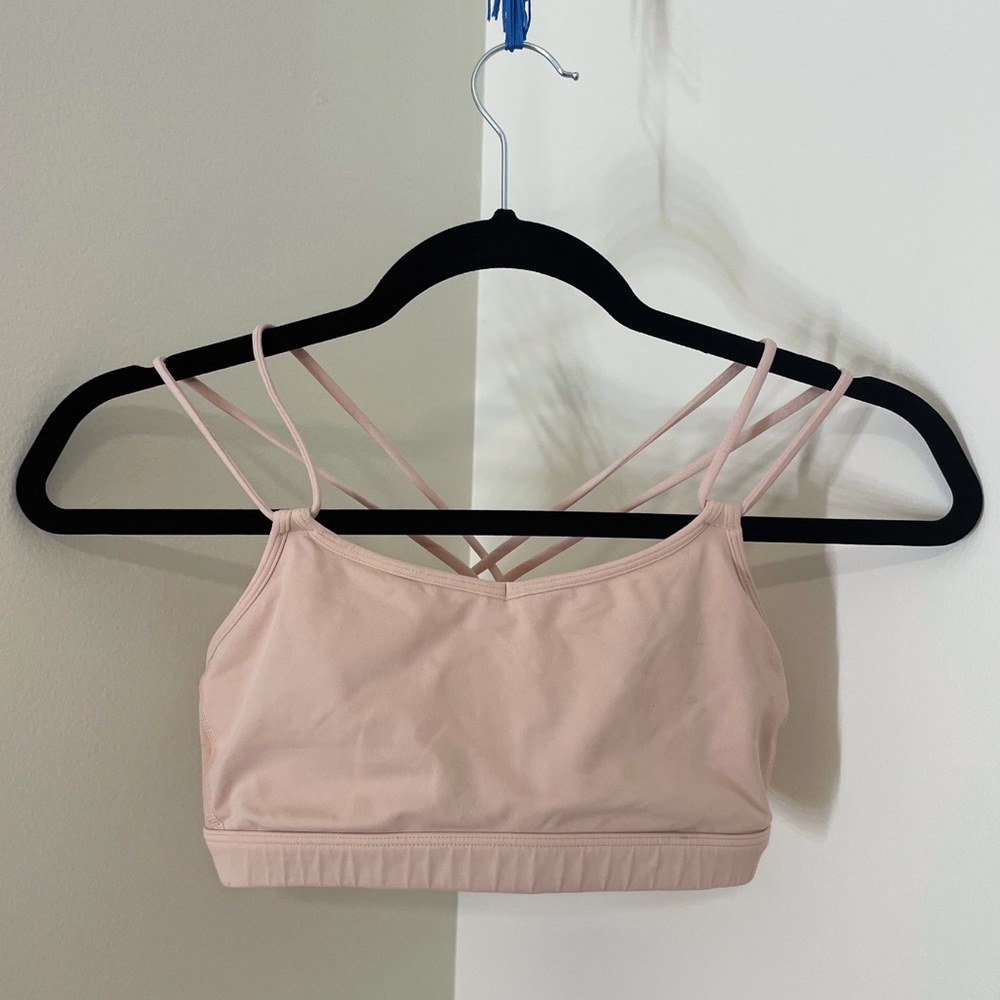 LULULEMON athletica SIZE 6 light pink sports bra
